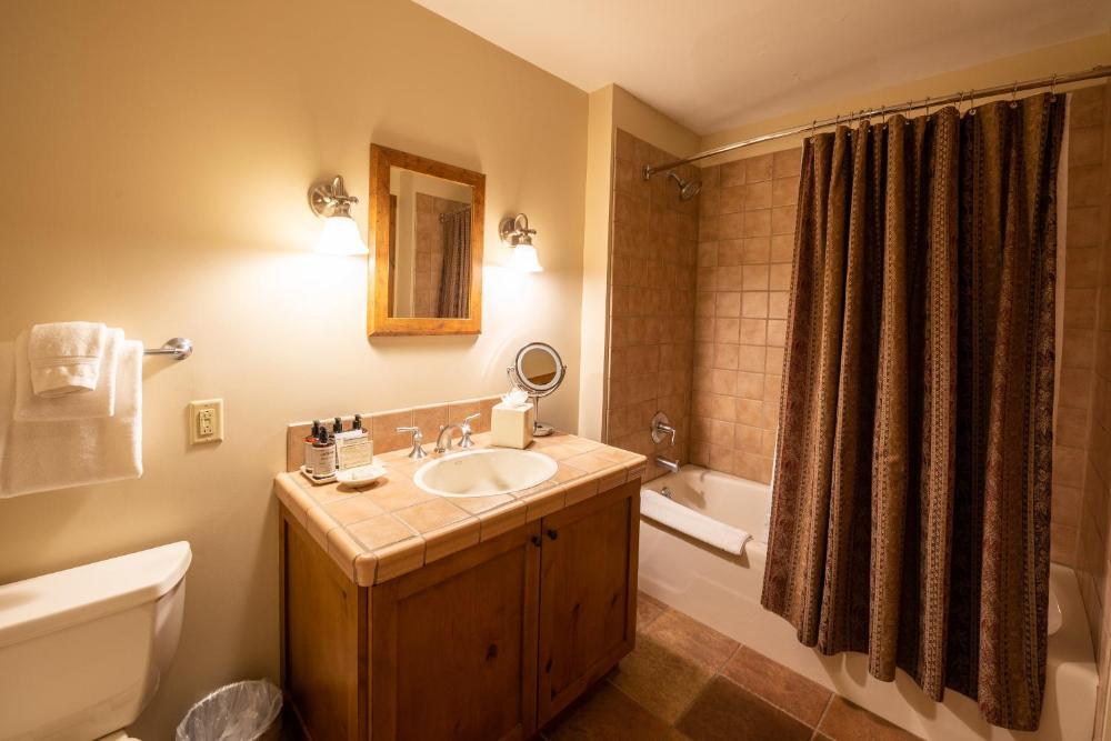 Double Room interior